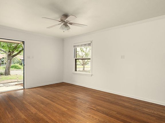 4th image of 206 E Skyview Rd