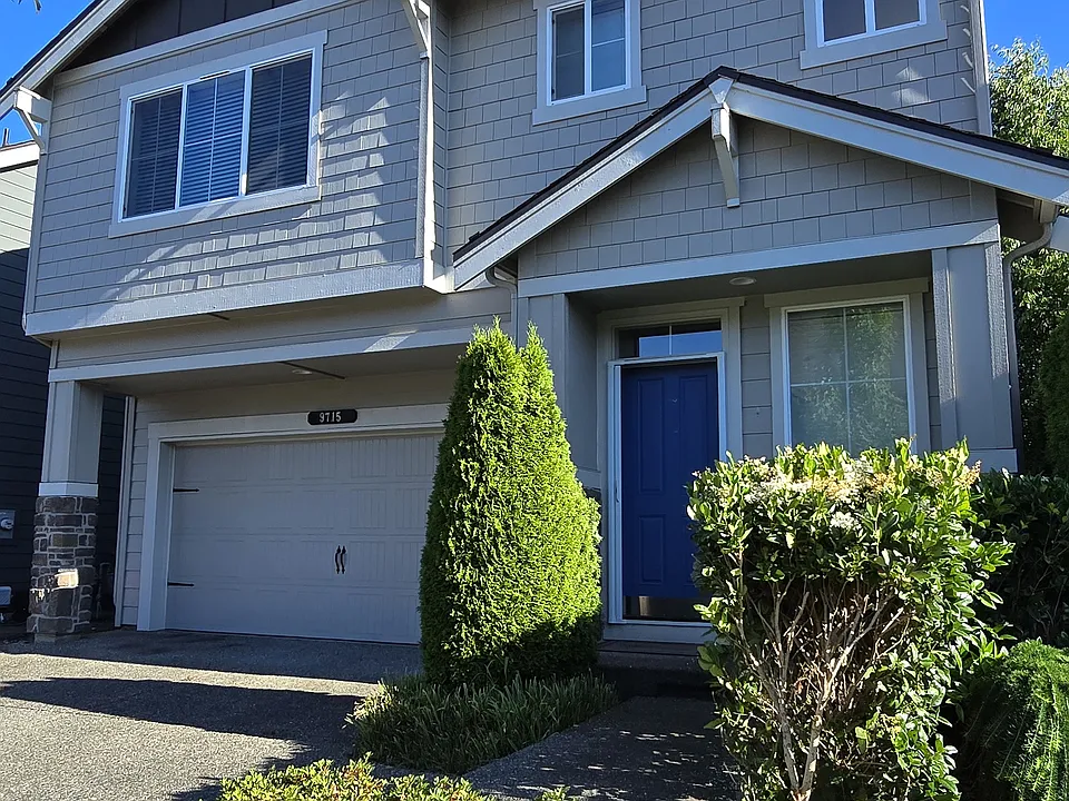 9715 17th Pl SE