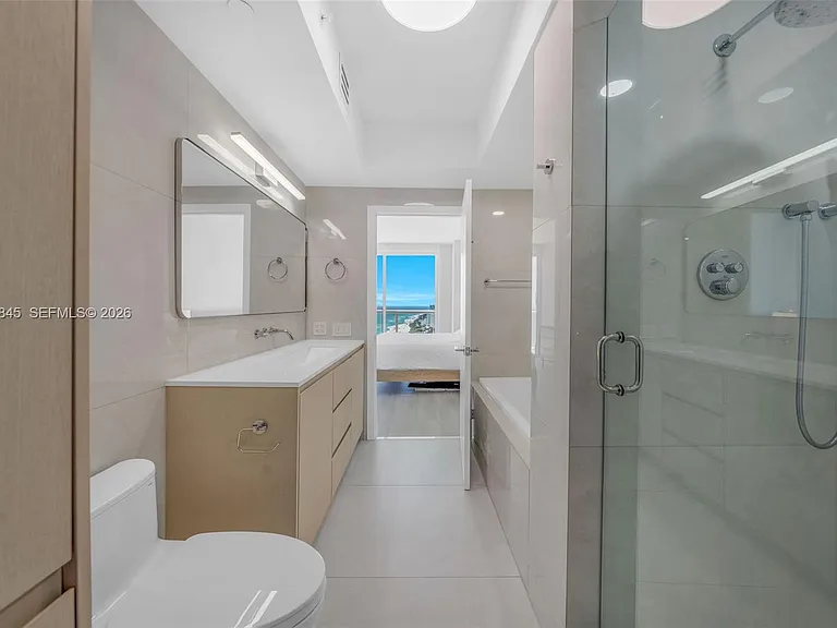 6365 Collins Ave #2804 — Photo 7