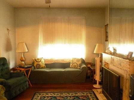 5th image of 1019 N Saint Clair St