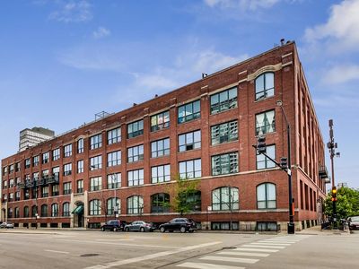 1727 S Indiana Ave APT 305, Chicago, IL, 60616
