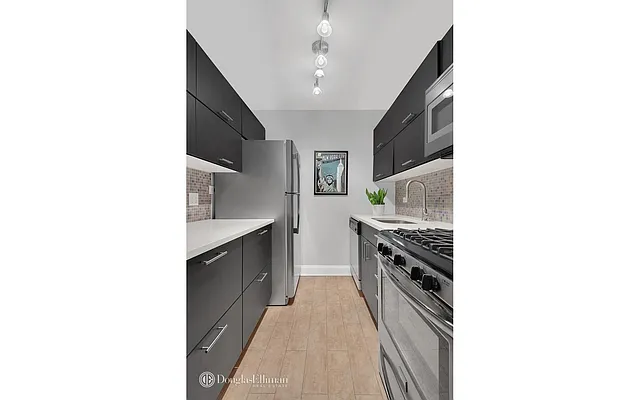 Sold by Douglas Elliman | media 4