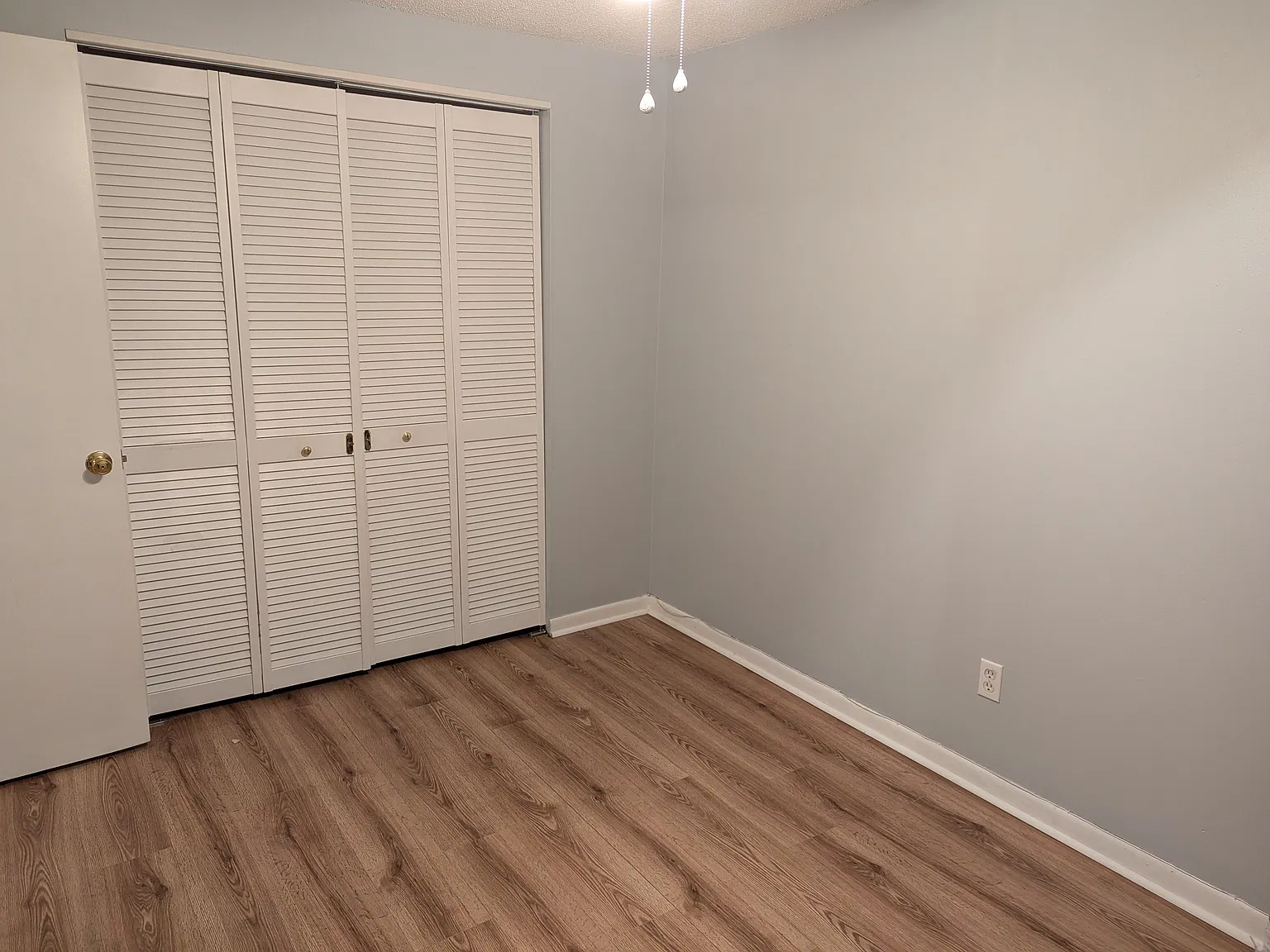 2 bed, 1.5 bath, 1000 sqft, $1,375 — Photo 4