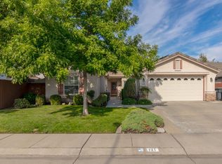 121 Westbrook Dr, Lodi, CA