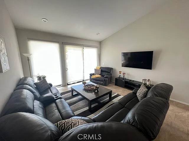 21 Don Quixote Dr — Photo 6