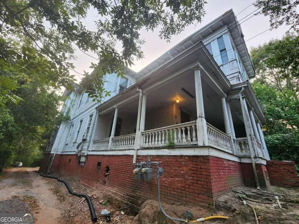 1946 Forsyth St, Macon, GA 31201