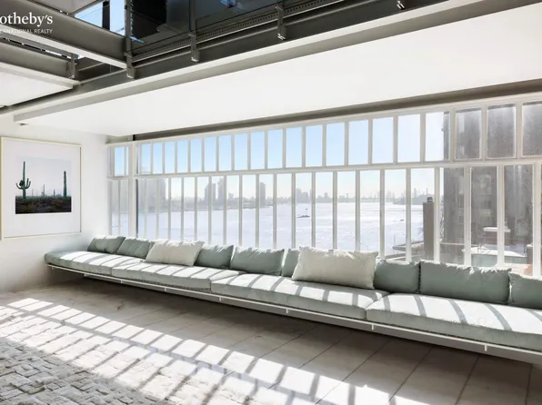 23 Beekman Place image 3 of 25