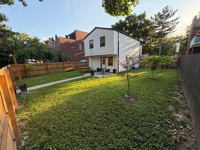 2250 Jules St — Photo 20
