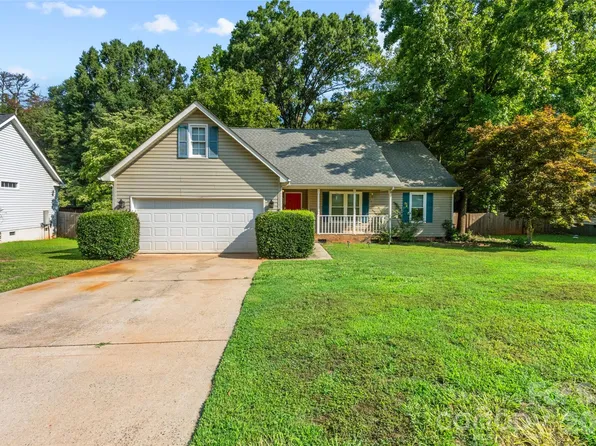 823 Thistledown Dr, Rock Hill, SC 29730