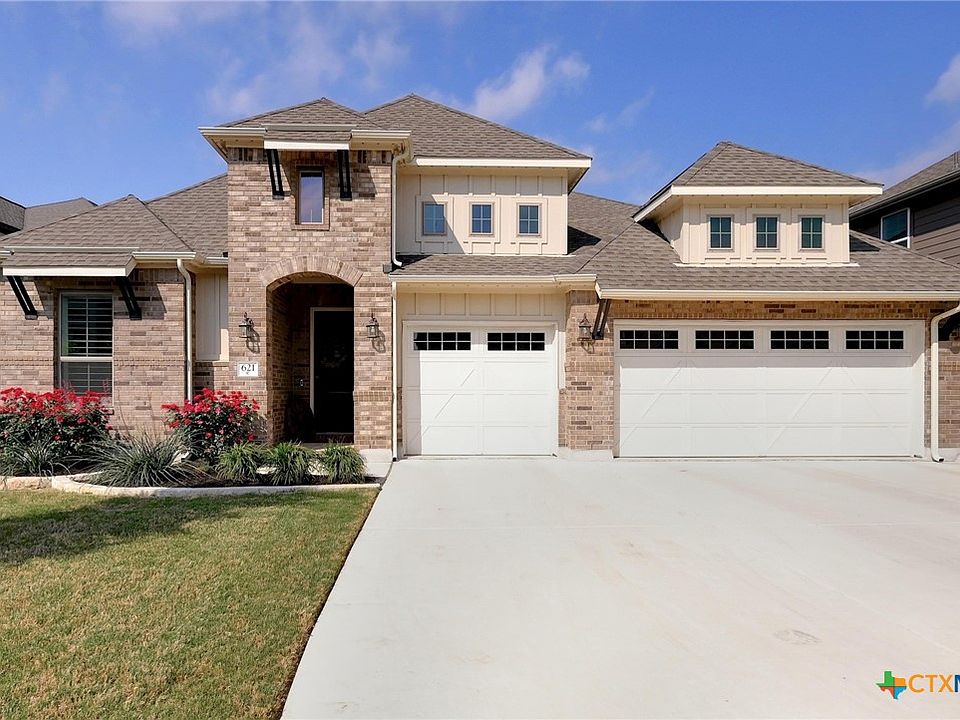 1st image of 621 Altea Dr