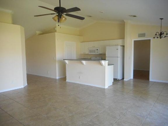 2nd image of 1435 SE 11th Ter