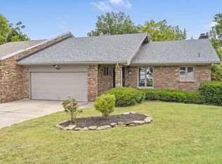 2178 E Barcelona Pl, Springfield, MO 65804