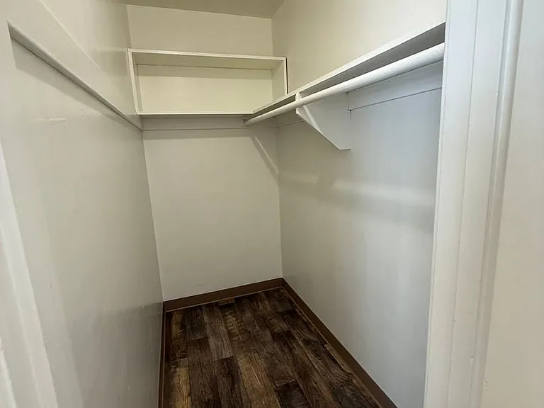 Braden Manor Apartments — Photo 17