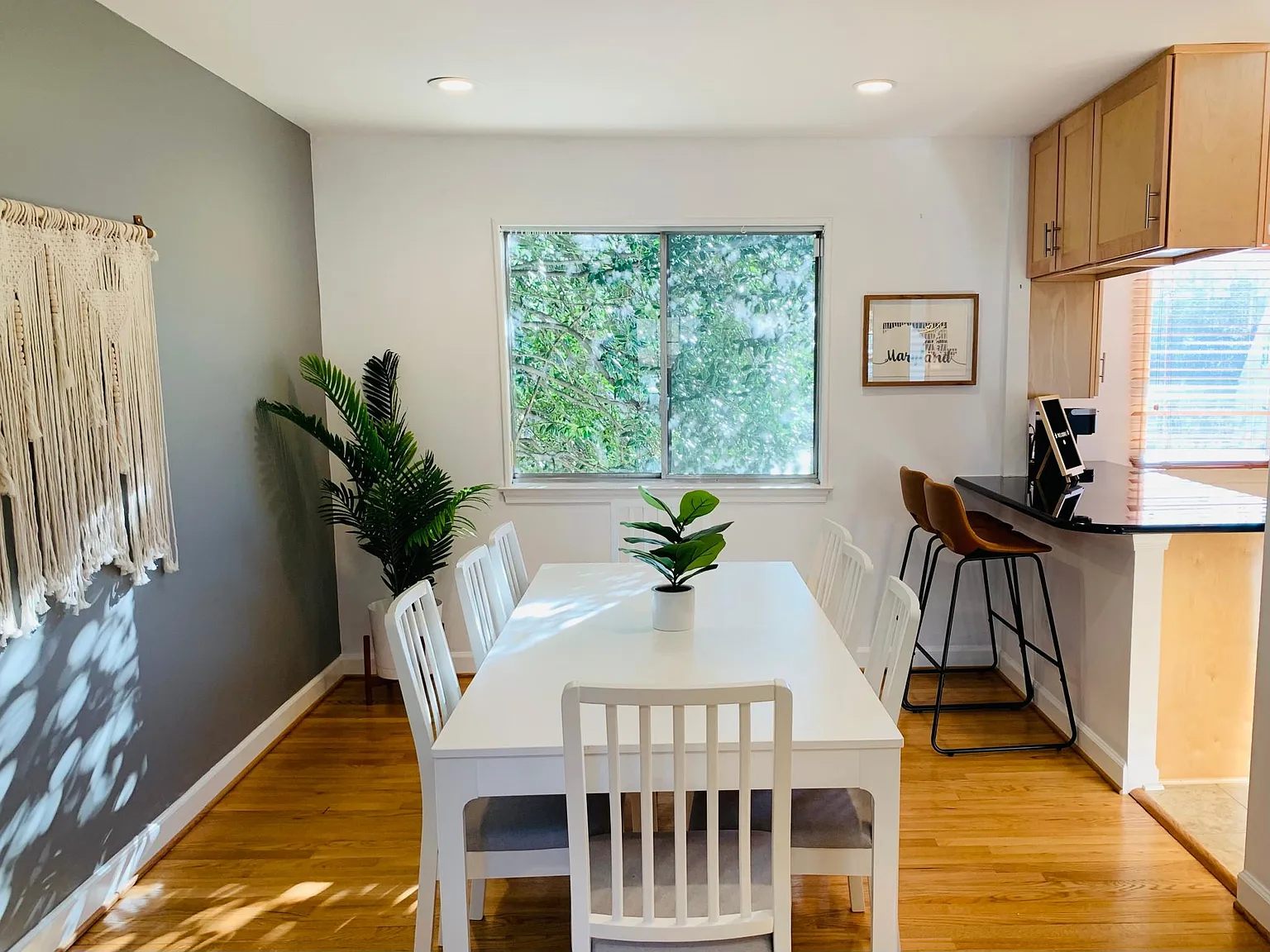 6 Grovepoint Ct — Photo 3