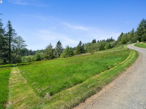 Westwood Dr #302, Tillamook, OR 97141