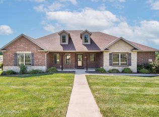 6002 Sterling Ridge Rd, Jefferson City, MO 65101