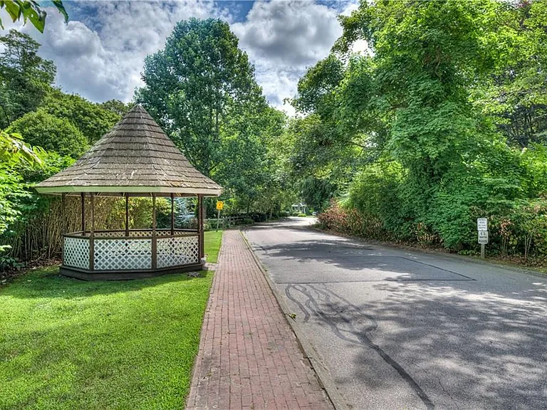 103 Browns Farm Dr — Photo 30