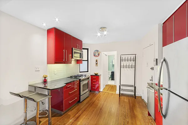 Sold by Modlin Group | media 3