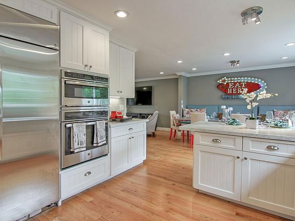 3rd image of 1305 Pernich Ct