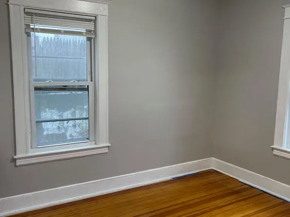 10-12 Wesley St #1-2, Lowell, MA 01851