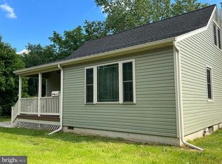 9005 Mill Creek Rd, Levittown, PA 19054