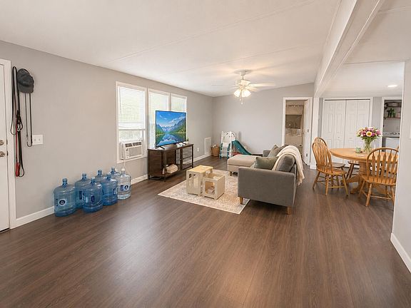 5th image of 2303 NW 14th Avenue #534