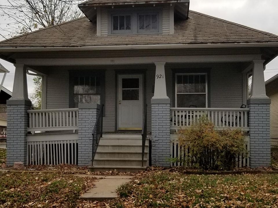 1st image of 921 Claremont St