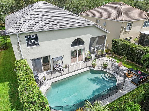 3rd image of 6376 NW 78th Drive