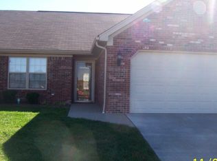 8403 Hunters Trce, Sellersburg, IN 47172