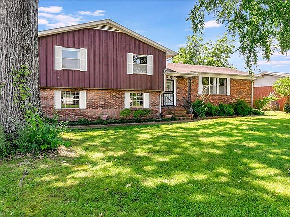 3rd image of 6706 Larkwood Ln
