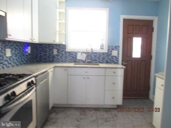 5th image of 2232 S Bouvier St