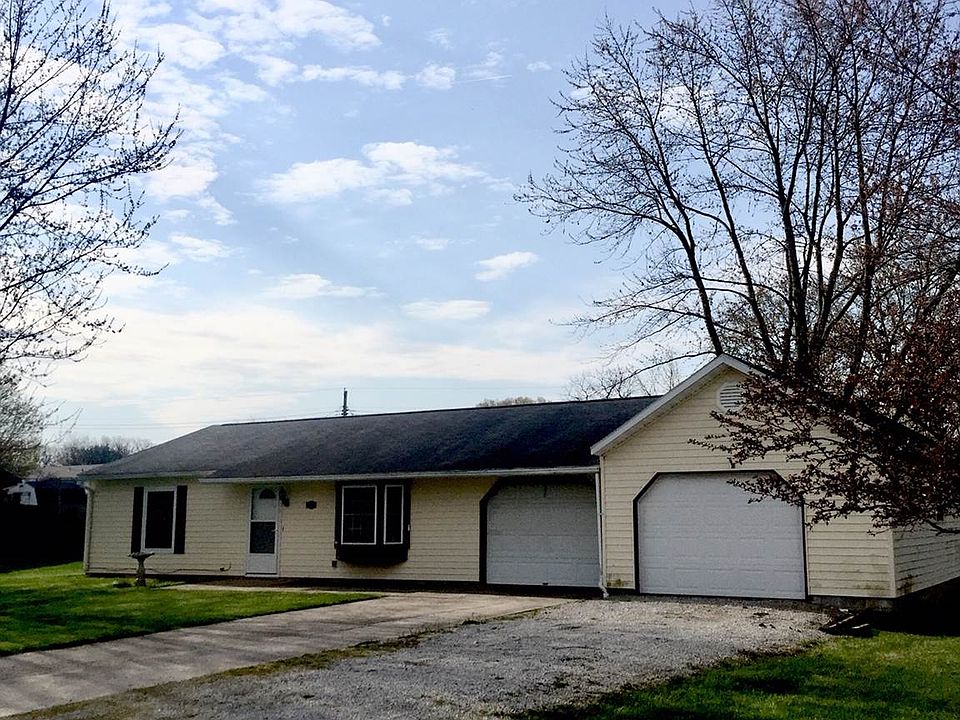 1st image of 130 Hillside Dr