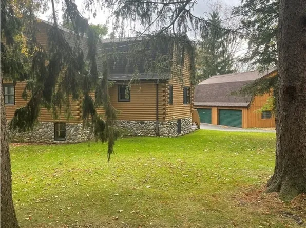 11173 Coleman Rd, Elma, NY 14059