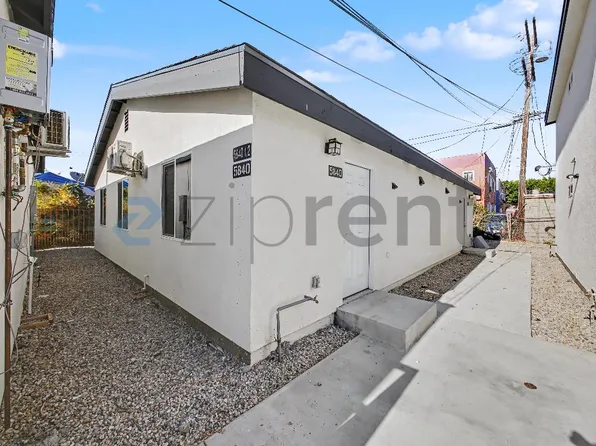 5840 Denver Ave, Los Angeles, CA 90044