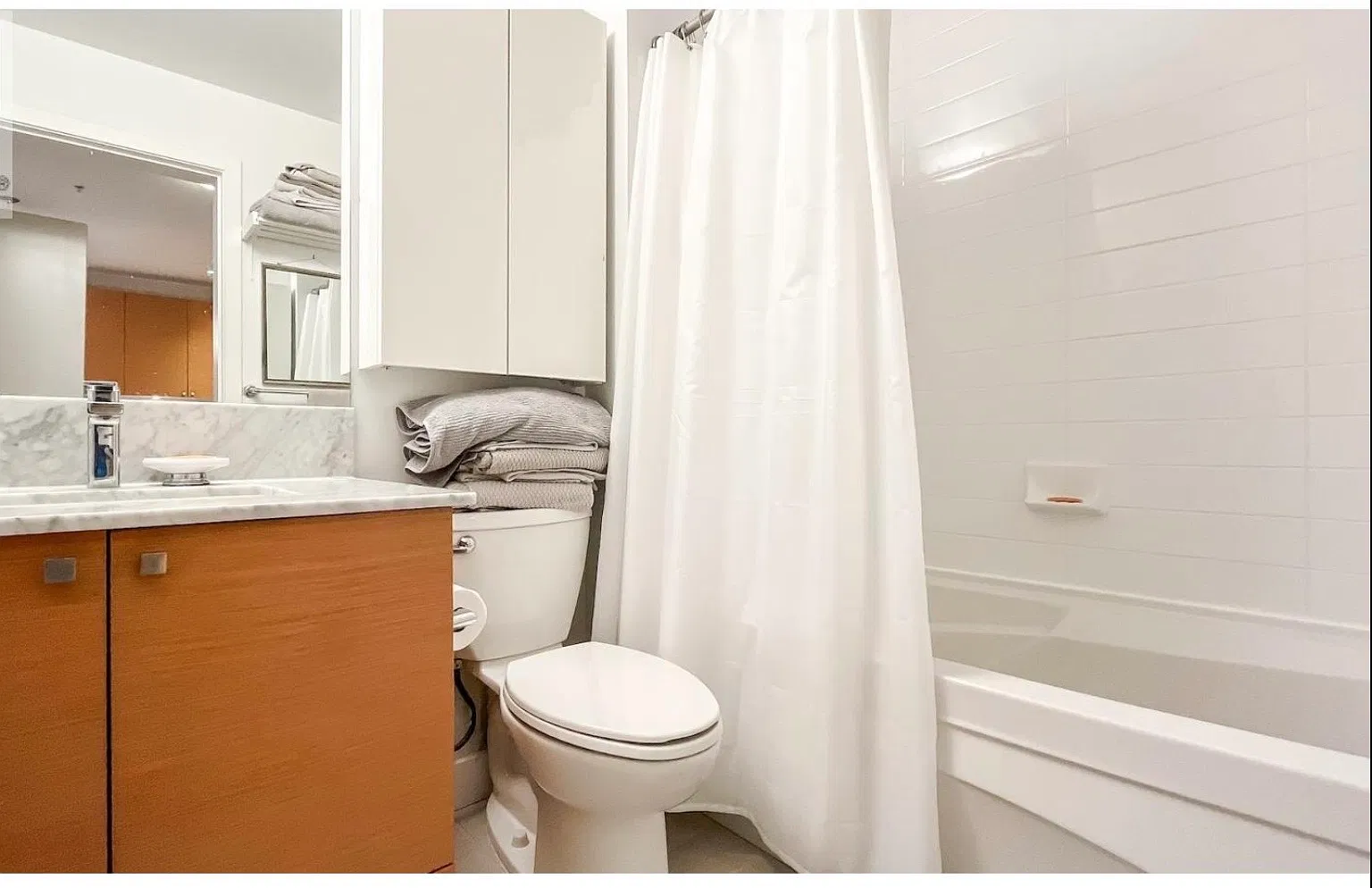 1 bed, 736 sqft, $2,200 — Photo 4