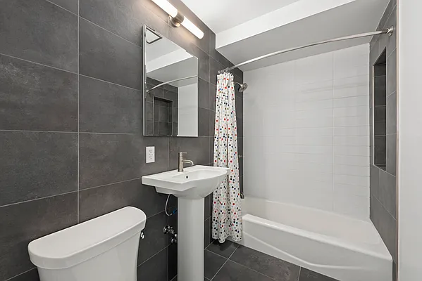 Rented by Compass | media 9