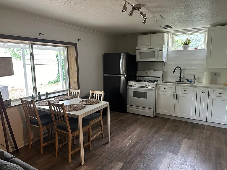 1509 W Saint Vrain St — Photo 28