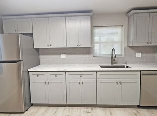 811 V St #1/2, Sacramento, CA 95818