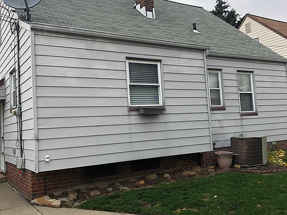 3rd image of 12408 Southern Ave