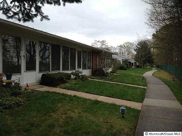 2nd image of 1249 Hamilton Court #B