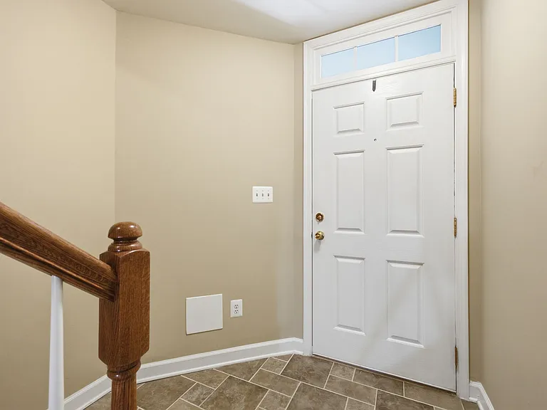 4473 Beacon Grove Cir #B — Photo 3