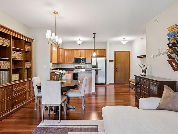 5th image of 3251 Louisiana Ave S APT 118