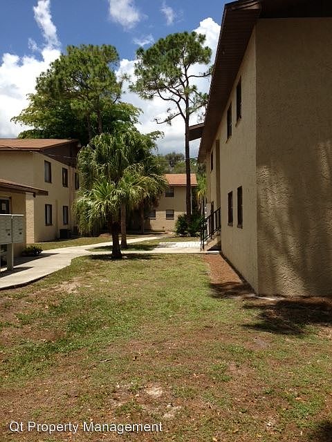 2nd image of 7961 Gladiolus Dr APT 302
