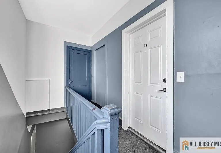 2 Columbus Pl #2 — Photo 7