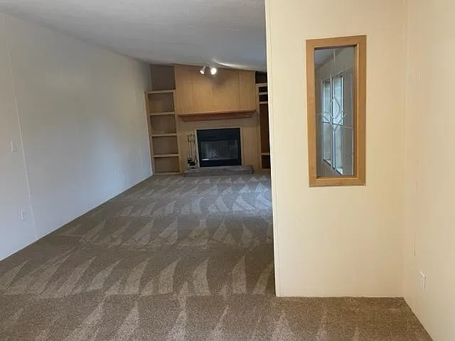 4407 Sanford Ct — Photo 11