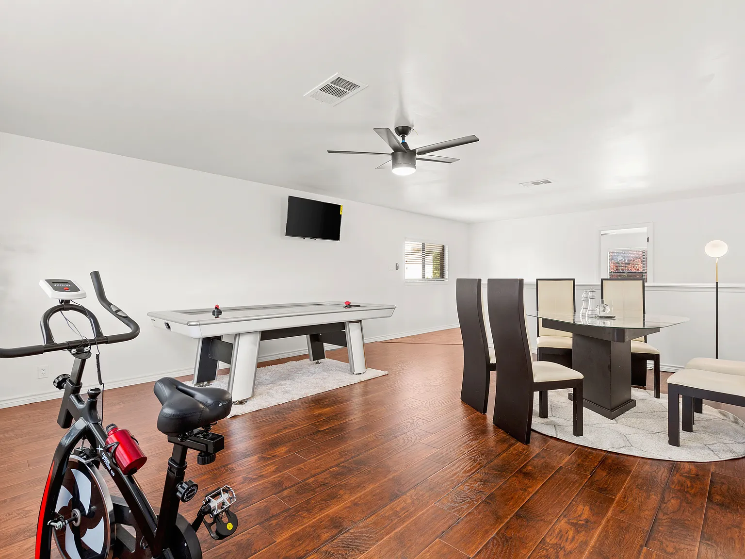 3 bed, $7,500 — Photo 4
