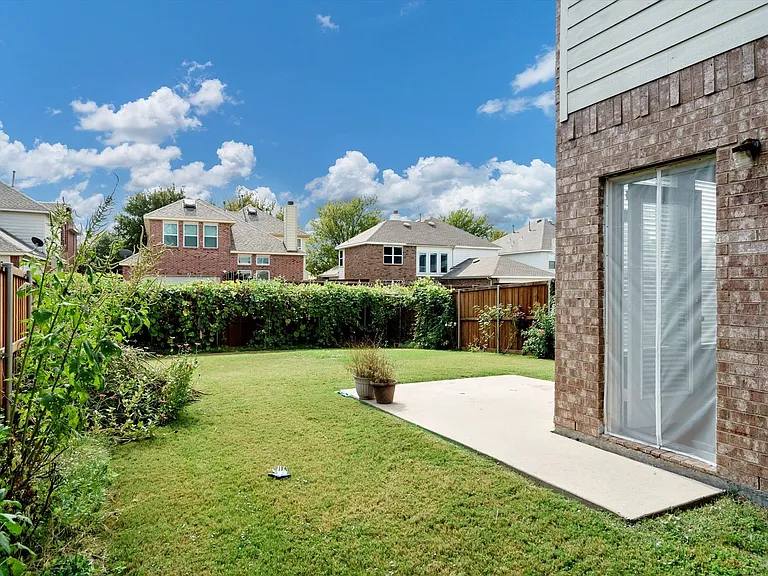 4404 Waskom Dr — Photo 1