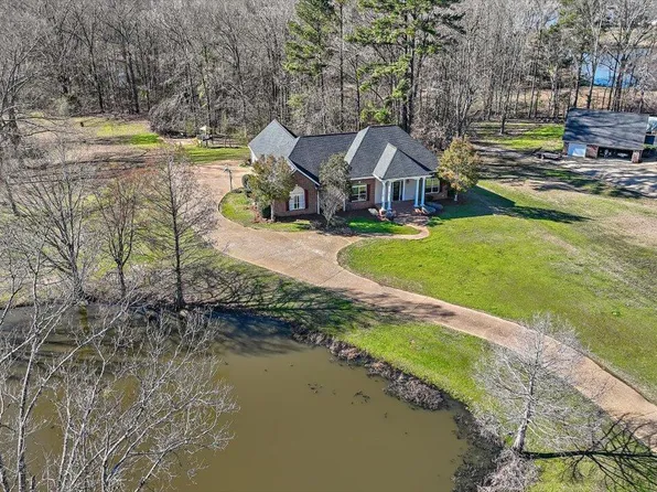 1264 Olivia Ln, Terry, MS 39170