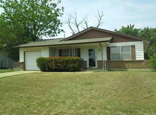 134 NE Angus St, Lawton, OK 73507