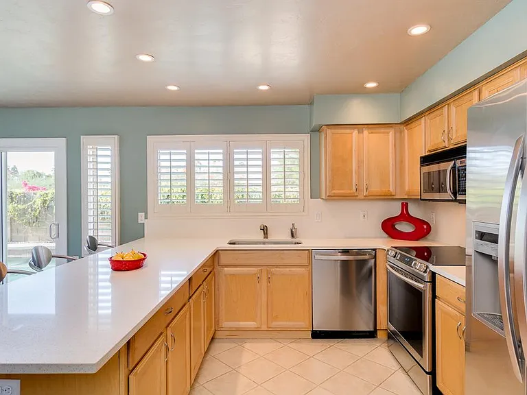 924 N 86th Way — Photo 10